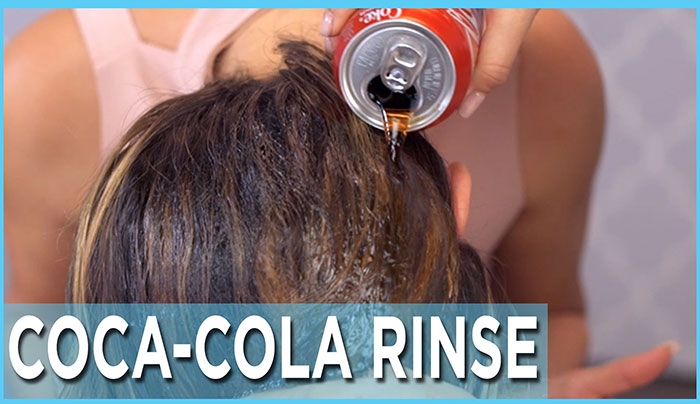 Απίστευτο… έλουσε τα μαλλιά της με Coca Cola και δείτε αποτέλεσμα!! (Βίντεο)