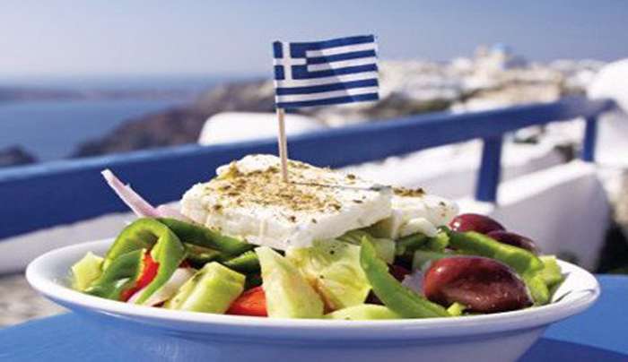 Εστίαση: Σε απόγνωση οι επιχειρηματίες παρά την «έκρηξη» του τουρισμού – Με… σαλάτα τη βγάζουν οι περισσότεροι
