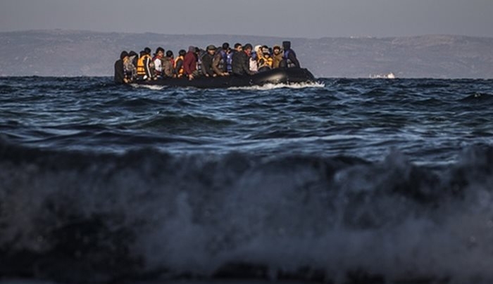 Ο χειμώνας δε σταματά τους πρόσφυγες: 35 φορές περισσότεροι πέρασαν τη Μεσόγειο τον φετινό Ιανουάριο