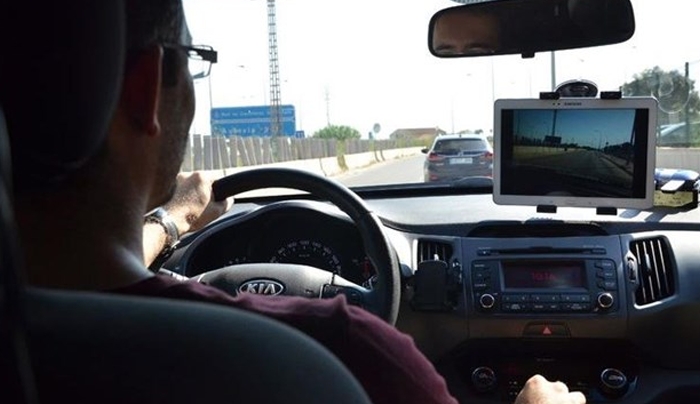 Σύστημα επιτρέπει σε οδηγούς να «βλέπουν» μπροστά από το προπορευόμενο όχημα