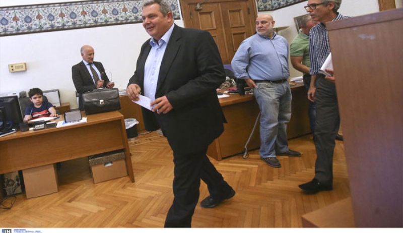 Σχέδιο εξαγοράς των βουλευτών των ΑΝΕΛ κατήγγειλε ο Καμμένος