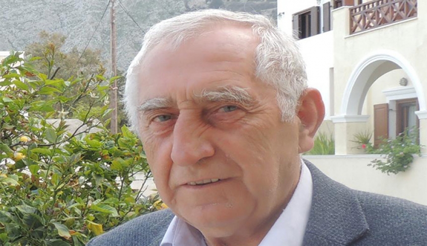 Ο Ηλίας Μάινας από την Σαντορίνη  υποψήφιος με τον Μανώλη Γλυνό