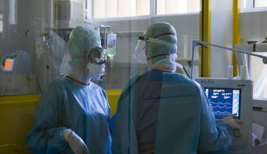ΙΣΑ για τον θάνατο των δύο γιατρών: «Οι υγειονομικοί ρισκάρουν τη ζωή τους, για να στηρίξουν την πατρίδα μας»