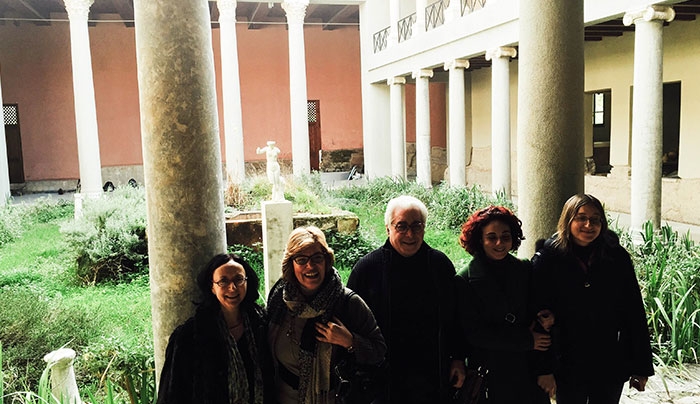 Επίσκεψη Αριστοτέλη Παυλίδη εχθές στην Casa Romana μαζί του η Α. Γιαννικουρή &amp; Μ. Μιχαηλίδη
