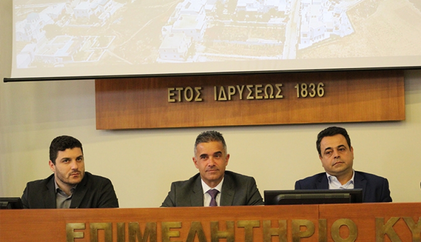 «Σημαντικές θεσμικές παρεμβάσεις για την ακτοπλοΐα και το Λιμενικό σύστημα της Χώρας ανακοινώθηκαν από τον Αν. Υπουργό Ναυτιλίας Ν. Σαντορινιό στη Σύρο»