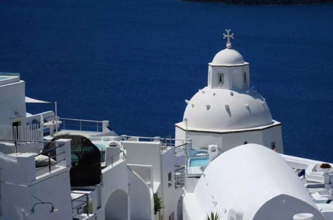Οι Κινέζοι έφτιαξαν τη δική τους Σαντορίνη με ίδια κτίσματα και γραφικά σοκάκια