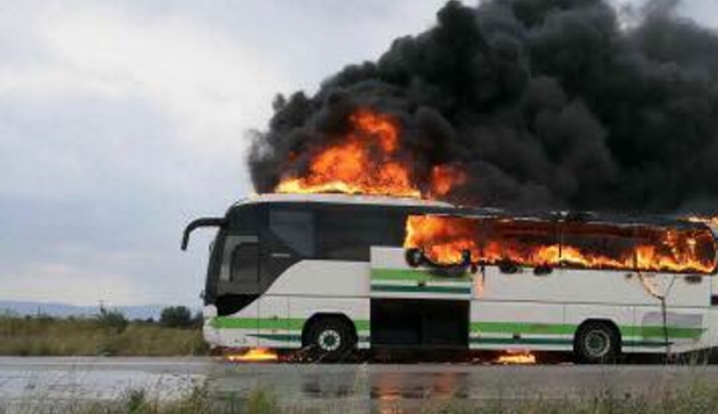 Κεραυνός χτύπησε λεωφορείο του ΚΤΕΛ Έβρου γεμάτο επιβάτες [εικόνες &amp; βίντεο]