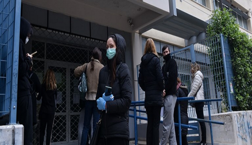 Επιδόματα: Ολες οι προθεσμίες και η διαδικασία για τα 800 και τα 600 ευρώ - Αναλυτικές οδηγίες