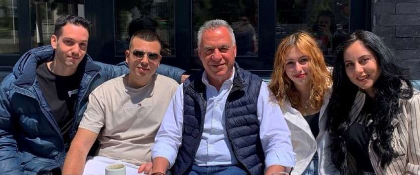 Απόστολος Πανούσης, Χρήστος Καλυμιοναρής, Αναστασία Κιαπόκα, Μαρία Μάμμη-Μαλαχία με τον Γ. Κυρίτση