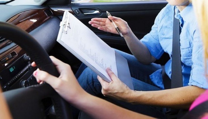 Δίπλωμα οδήγησης: Τι αλλάζει στις θεωρητικές εξετάσεις υποψηφίων οδηγών