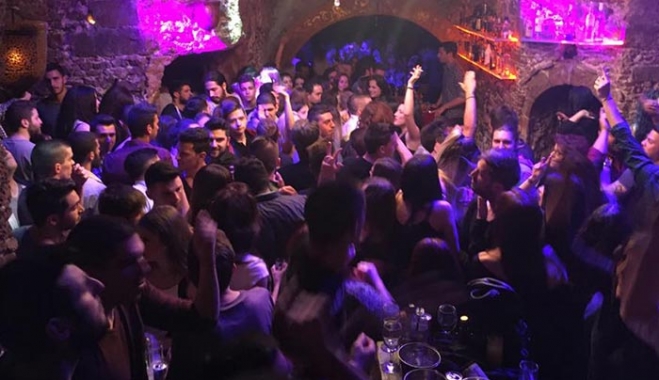 Αυτά είναι τα 10 δημοφιλέστερα Ελληνικά που ακούμε όταν βγαίνουμε για ποτό Μέρος 2!