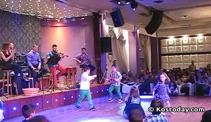 "Σάρωσαν" με το χορό του "Μηχανικού" τα αδέλφια Παναγιώτης και Μιχάλης Τριτσάρης (Βίντεο)
