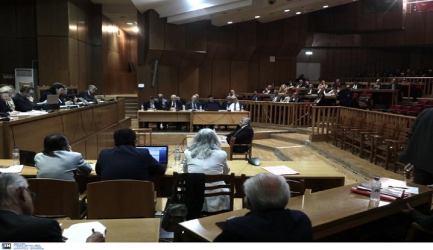 Δίκη Χρυσής Αυγής: Απαλλαγή όλων για “εγκληματική οργάνωση” πρότεινε η εισαγγελέας