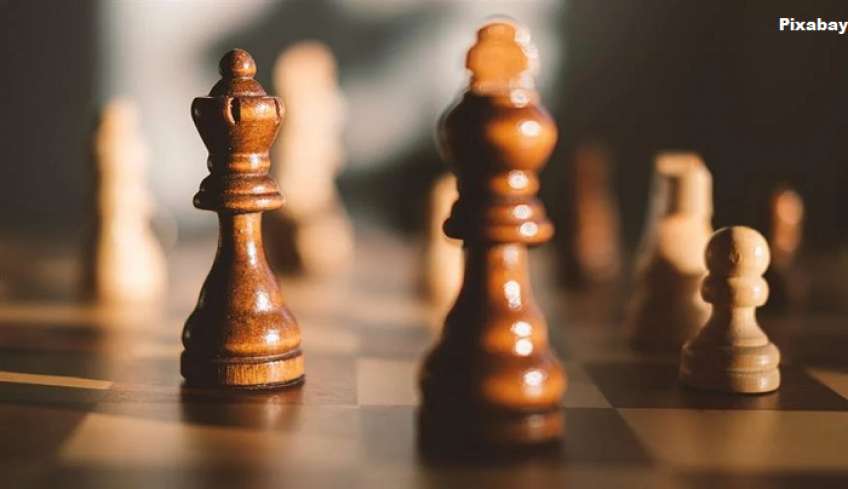 Στα νηπιαγωγεία και τα σχολεία μπαίνει από τη νέα χρονιά ο «βασιλιάς των παιχνιδιών», το σκάκι