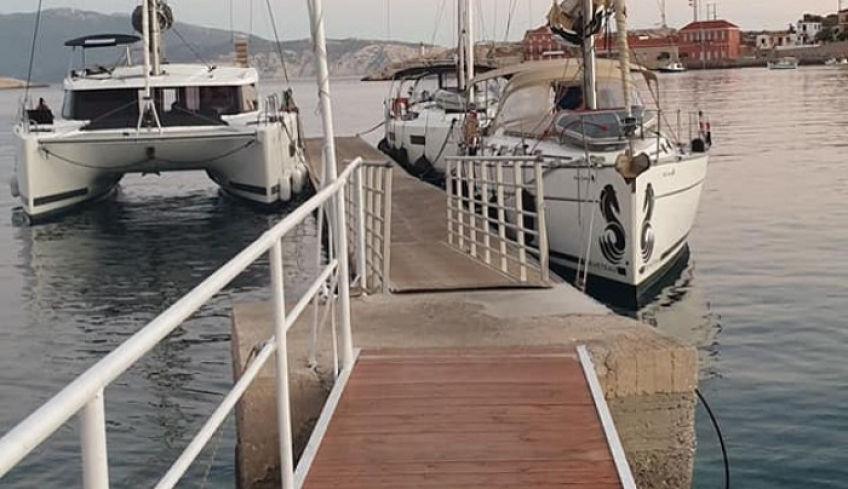 Αδειοδοτήθηκε για πρώτη φορά η πλωτή εξέδρα στη Χάλκη