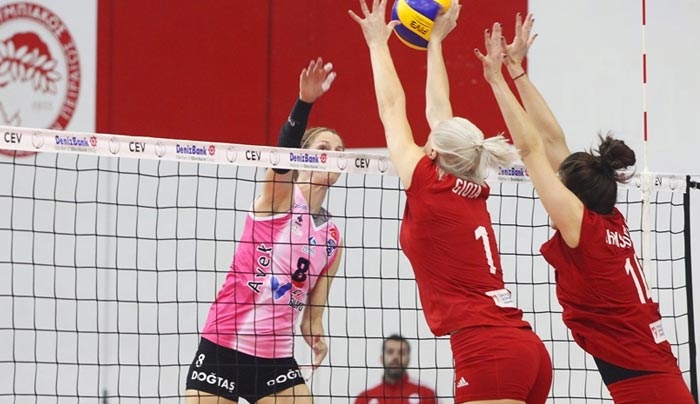 Ολυμπιακός-Τσανάκαλε 3-2: Έγραψαν ιστορία οι ερυθρόλευκες!