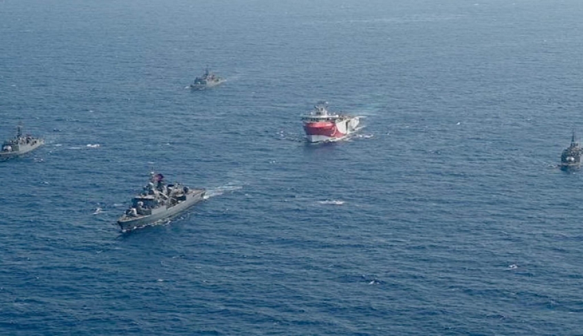 Νέα τουρκική προπαγάνδα: Βίντεο με το Oruc Reis να συνοδεύεται από πολεμικά πλοία
