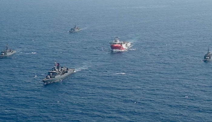 Νέα τουρκική προπαγάνδα: Βίντεο με το Oruc Reis να συνοδεύεται από πολεμικά πλοία