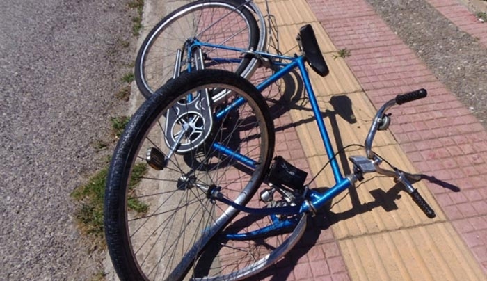 Σύγκρουση ποδηλάτου με μηχανάκι στο Ζηπάρι