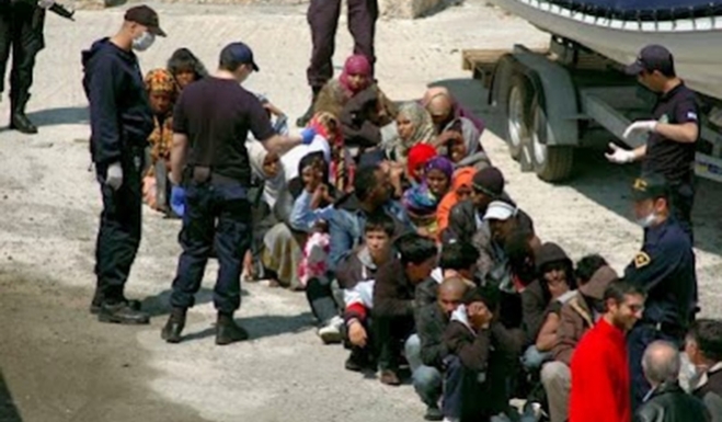 Σύλληψη 10 λαθρομεταναστών στην Κω από στελέχη της Λιμενικής Αρχής.
