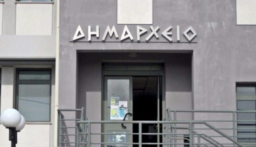 Καλαμαριά: Ένταση στο δημοτικό συμβούλιο για το προσφυγικό (βίντεο)