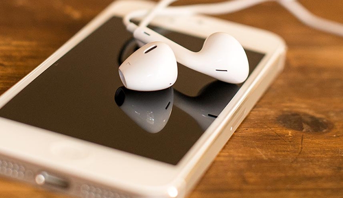 13 πράγματα που δεν ήξερες ότι κάνουν τα ακουστικά του iPhone