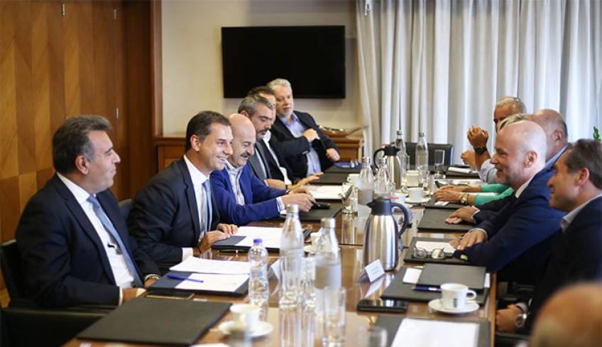 Συνάντηση Προέδρων Ενώσεων Μελών ΣΕΤΕ με την ηγεσία του Υπουργείου Τουρισμού