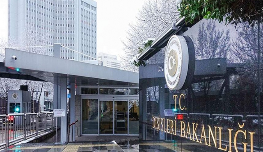 Τουρκικό ΥΠΕΞ: «Να πάρει 4 εκατ. "πρόσφυγες" η απάνθρωπη Ελλάδα κι εμείς... θα τη βοηθήσουμε»
