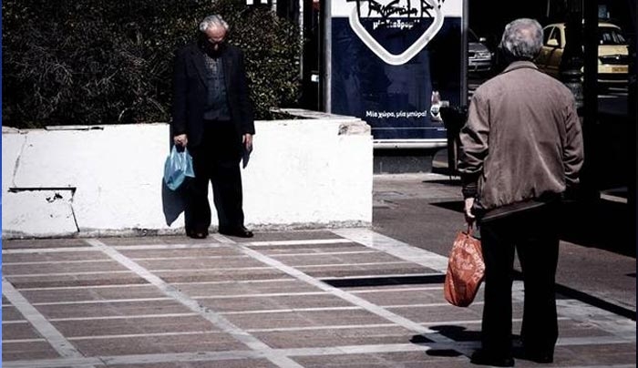 Μπαράζ καταγγελιών δανείων από τις τράπεζες: Στο κυνήγι 300.000 δανειολήπτες