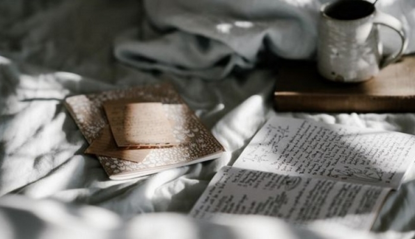 Kαρκίνε, η Σελήνη εξακολουθεί να βρίσκεται στον Υδροχόο και θα σου δημιουργήσει έντονα συναισθήματα και μία ροπή προς την απαισιοδοξία.