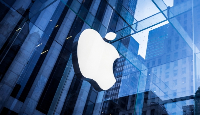 Η Apple το επιβεβαίωσε: Κάτι τρέχει με τα παλαιότερα iPhones
