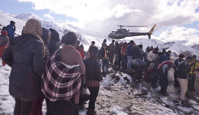 Νεπάλ: Τουλάχιστον 24 νεκροί από χιονοθύελλα στα Ιμαλάια