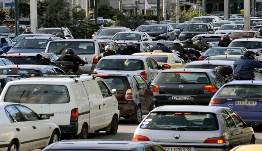 «Φακελώνονται» ηλεκτρονικά όλα τα αυτοκίνητα – Σε ποια στοιχεία θα έχουν άμεσα πρόσβαση οι Αρχές
