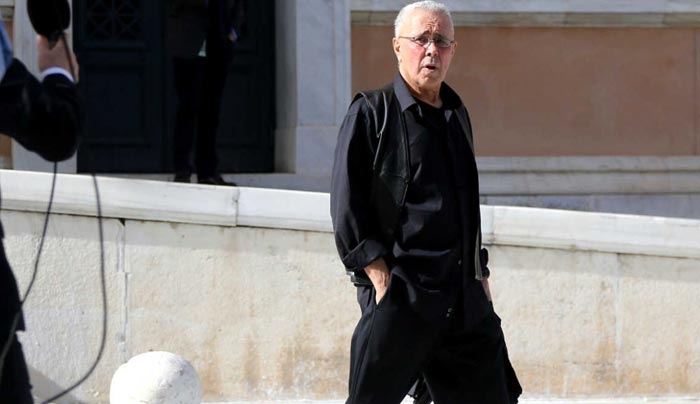 Ζουράρις για τις δηλώσεις του για τα νησιά: Εμένα περίμεναν οι Τούρκοι; [βίντεο]