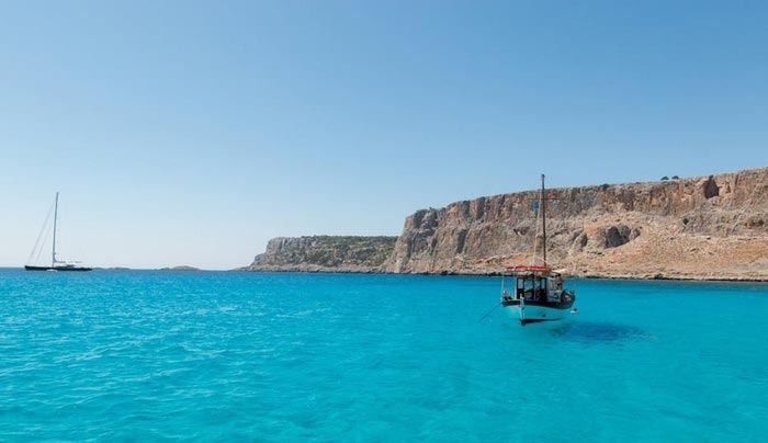 Βίντεο: Το ΖΟΟΜΕ όμορφα ταξιδεύει στην Ρόδο