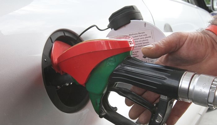 Στις 10 χώρες με την ακριβότερη τιμή στη βενζίνη παγκοσμίως η Ελλάδα