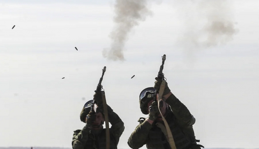 «Τύμπανα πολέμου» στην Ουκρανία: Επιστράτευση ανακοίνωσε ο Ζελένσκι