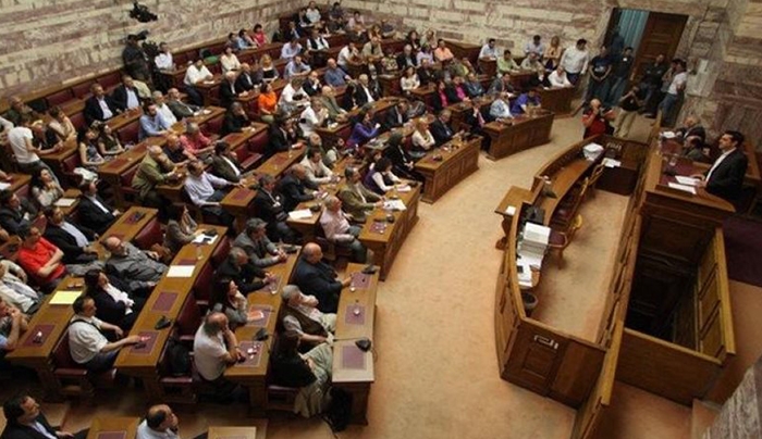 Να μην καταργηθούν τα βουλευτικά ΙΧ ζήτησαν βουλευτές του ΣΥΡΙΖΑ από την Κωνσταντοπούλου