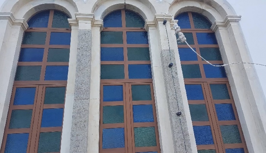 ΙΝ Παναγίας Λαγούδι: Ευχαριστήριο για δωρεές προκειμένου να αντικατασταθούν τα παλαιά παράθυρα (η προσπάθεια συνεχίζεται…)