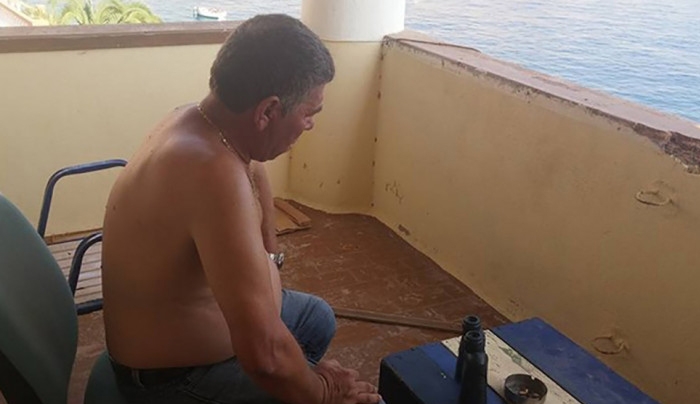 Συνελήφθη ο Δήμαρχος Χάλκης για παράνομες εργασίες απορριμμάτων