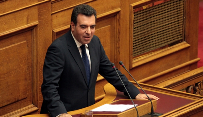 ΜΑΝΟΣ ΚΟΝΣΟΛΑΣ: «Οι οδηγοί των φορτηγών δεν είναι ...τουρίστες - Άλλο οι αφίξεις κατοίκων από μία χώρα και άλλο οι αφίξεις ξένων τουριστών»