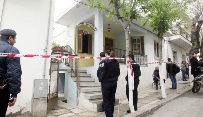 Σέρρες: Συγκλονίζει η δολοφονία πατέρα και γιου μέσα στο σπίτι τους - Τους βρήκαν νεκρούς μέσα σε μια λίμνη αίματος!