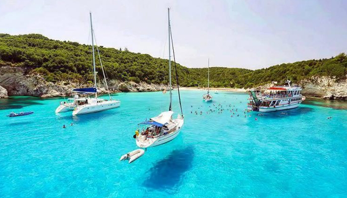 Αμερικανική ιστοσελίδα «υμνεί» τις 10 καλύτερες ελληνικές παραλίες