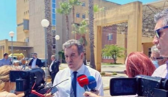 Πρόταση του Μάνου Κόνσολα στον Υπουργό Υγείας για να λυθεί το πρόβλημα της έλλειψης αναισθησιολόγων στο νοσοκομείο της Ρόδου