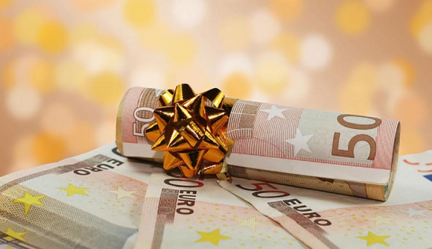 Σε δόσεις το Δώρο Χριστουγέννων για εργαζόμενους σε αναστολή-Η ΚΥΑ