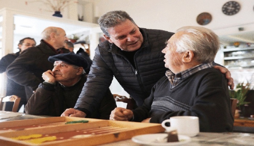 Στην Πάρο ο υποψήφιος περιφερειάρχης Μανώλης Γλυνός