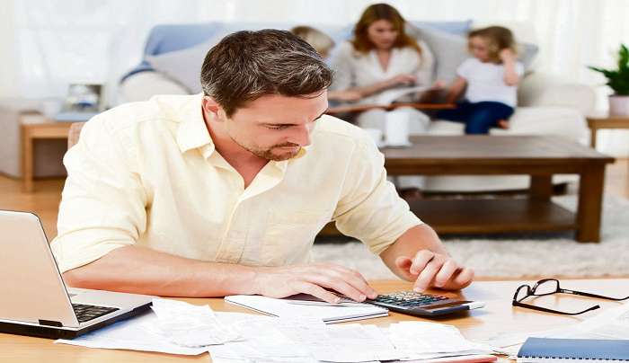 ΑΑΔΕ: Μοιράζει 200.000 «ραβασάκια» για ρυθμίσεις μετά το Πάσχα