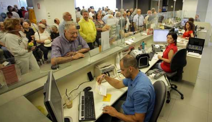 Μερική «αργία» συναλλαγών σε τράπεζες και εφορίες στις 28 Μαρτίου
