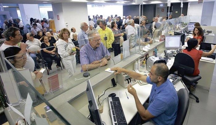 Πάνε ταμείο 30.000 δικαιούχοι εφάπαξ και μερισμάτων