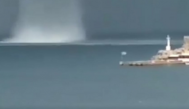 Εντυπωσιακό βίντεο με υδροσίφωνα στη Λέρο